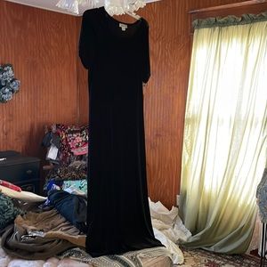 Coldwater Creek Travel wear long back short sleeve square neck dress